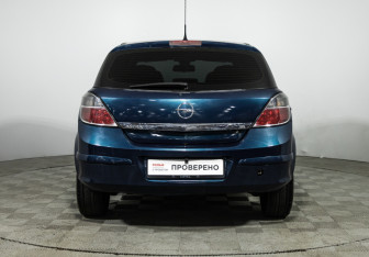 Подержанный автомобиль Opel Astra Hatchback 2007 года (6 фото)