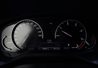 Подержанный автомобиль BMW X3 2020 года (10 фото)