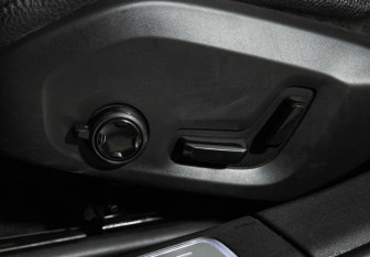 Подержанный автомобиль Volvo S90 2019 года (15 фото)