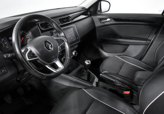 Подержанный автомобиль Renault Arkana 2019 года (9 фото)