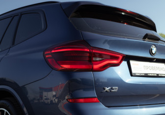 Подержанный автомобиль BMW X3 2018 года (16 фото)