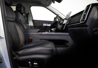 Подержанный автомобиль Jaecoo J7 2023 года (26 фото)