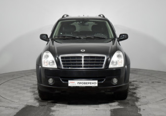 Подержанный автомобиль SsangYong Rexton 2008 года (2 фото)