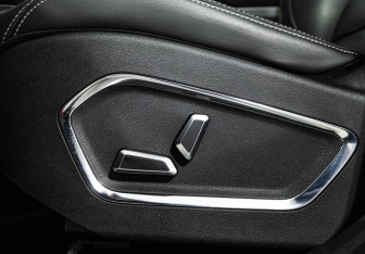 Подержанный автомобиль Belgee X70 2024 года (15 фото)