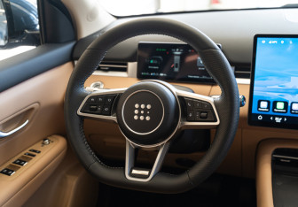 Новый Evolute i-SPACE 2025 (8 фото)