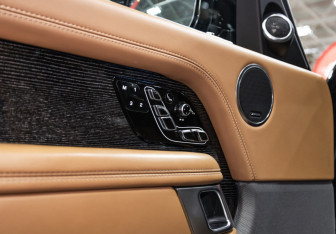 Подержанный автомобиль Land Rover Range Rover 2021 года (28 фото)