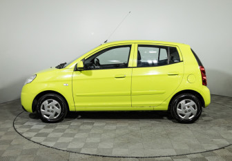 Подержанный автомобиль Kia Picanto 2009 года (8 фото)