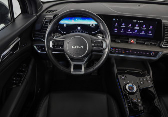 Подержанный автомобиль Kia Sportage 2022 года (10 фото)