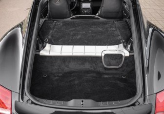 Подержанный автомобиль Porsche Cayman 2010 года (32 фото)
