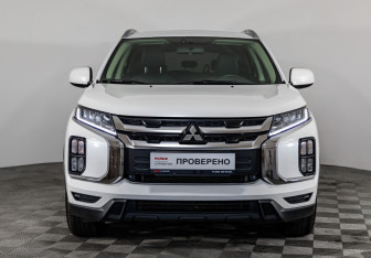 Подержанный автомобиль Mitsubishi ASX 2022 года (2 фото)