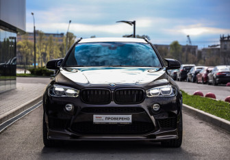 Подержанный автомобиль BMW X6 2017 года (4 фото)