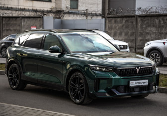 Подержанный автомобиль Voyah Free 2025 года (5 фото)