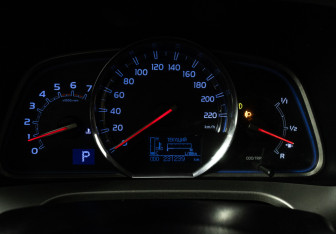 Подержанный автомобиль Toyota RAV4 2013 года (12 фото)