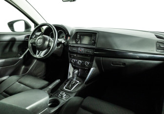 Подержанный автомобиль Mazda CX-5 2014 года (9 фото)