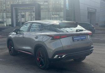 Подержанный автомобиль Omoda C5 2023 года (6 фото)