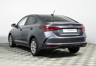 Подержанный автомобиль Hyundai Solaris Sedan 2021 года (7 фото)