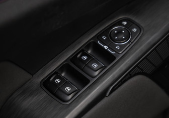 Подержанный автомобиль Haval H3 2024 года (18 фото)