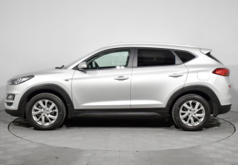 Подержанный автомобиль Hyundai Tucson 2019 года (8 фото)