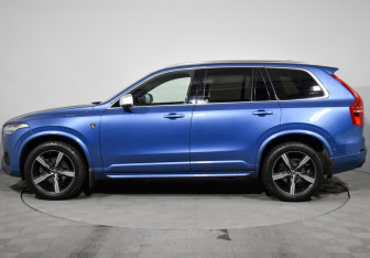 Подержанный автомобиль Volvo XC90 2018 года (8 фото)