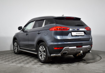 Подержанный автомобиль Geely Atlas 2019 года (7 фото)