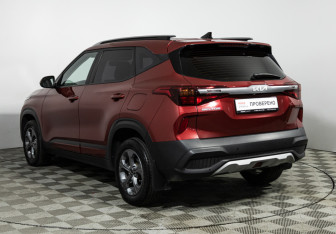 Подержанный автомобиль Kia Seltos 2022 года (7 фото)