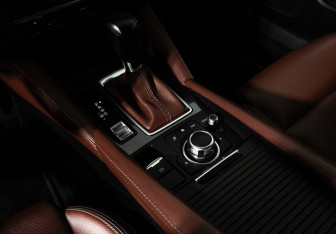 Подержанный автомобиль Mazda 6 Sedan 2015 года (17 фото)