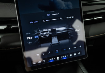 Подержанный автомобиль Geely Preface 2024 года (16 фото)