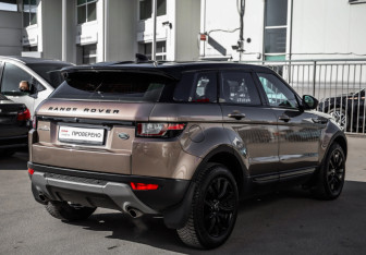 Подержанный автомобиль Land Rover Range Rover Evoque 2018 года (7 фото)
