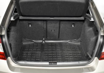 Подержанный автомобиль Skoda Rapid Liftback 2019 года (19 фото)