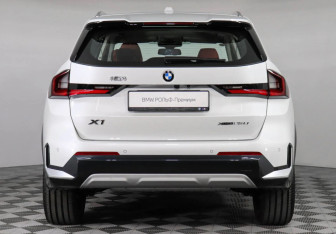 Новый BMW X1 2025 (3 фото)