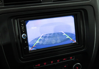 Подержанный автомобиль Volkswagen Jetta Sedan 2011 года (15 фото)