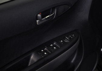 Подержанный автомобиль Hyundai i20 2010 года (17 фото)