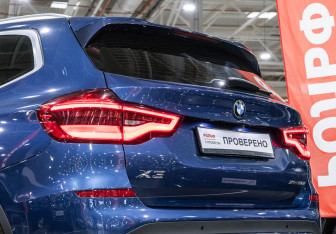 Подержанный автомобиль BMW X3 2020 года (11 фото)