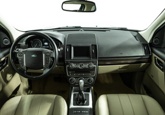 Подержанный автомобиль Land Rover Freelander 2014 года (13 фото)