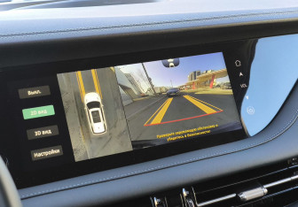 Подержанный автомобиль Changan CS95 2023 года (22 фото)