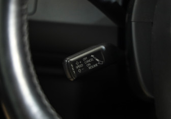 Подержанный автомобиль Volkswagen Passat CC 2012 года (17 фото)