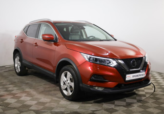 Подержанный автомобиль Nissan Qashqai 2020 года (3 фото)