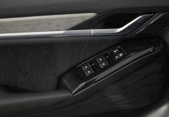 Подержанный автомобиль JAC JS6 2024 года (23 фото)