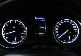 Подержанный автомобиль Toyota Camry Sedan 2020 года (12 фото)