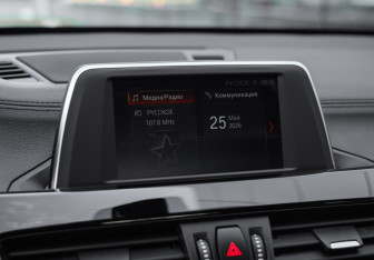 Подержанный автомобиль BMW X1 2019 года (18 фото)