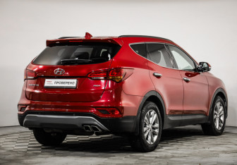 Подержанный автомобиль Hyundai Santa Fe 2017 года (5 фото)