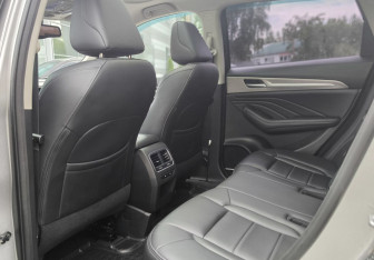 Подержанный автомобиль Haval F7 2019 года (13 фото)
