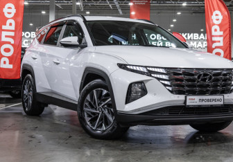 Подержанный автомобиль Hyundai Tucson 2022 года (6 фото)