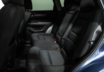 Подержанный автомобиль Mazda CX-5 2021 года (10 фото)