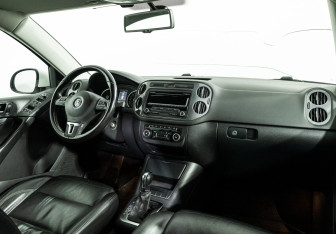Подержанный автомобиль Volkswagen Tiguan 2012 года (9 фото)