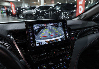 Подержанный автомобиль Toyota Camry Sedan 2021 года (18 фото)