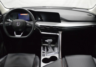 Подержанный автомобиль Changan CS35PLUS 2023 года (15 фото)