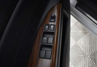 Подержанный автомобиль Nissan Teana 2010 года (20 фото)