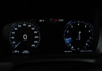 Подержанный автомобиль Volvo XC90 2020 года (12 фото)