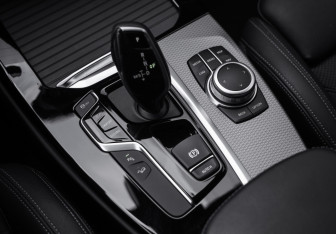 Подержанный автомобиль BMW X3 2020 года (23 фото)